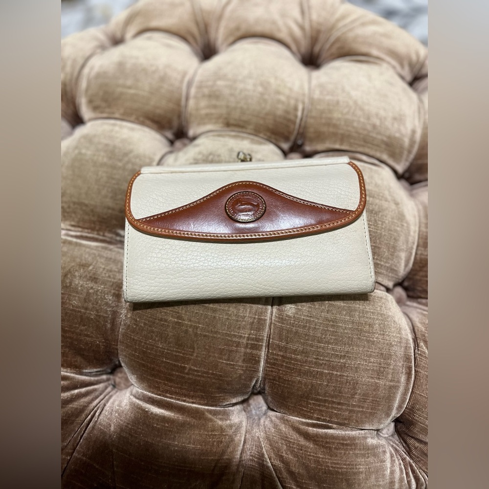 Vintage Cream and butterscotch wallet